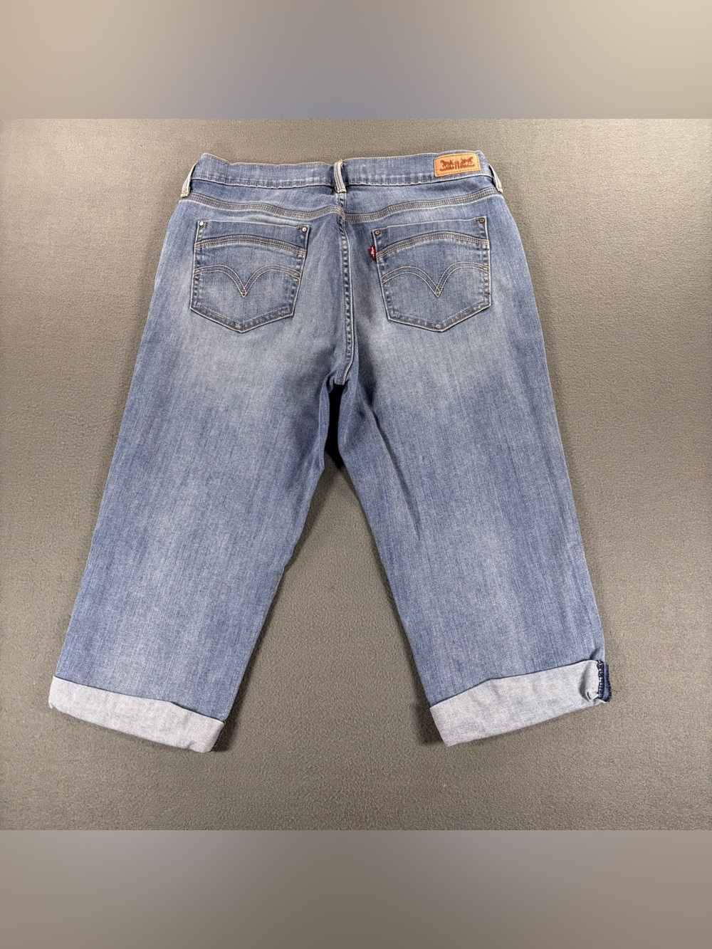 Y2K Levi's Capri Jeans Womens Blue Cuffed 5 Pocket Denim Logo Red Tab size 10